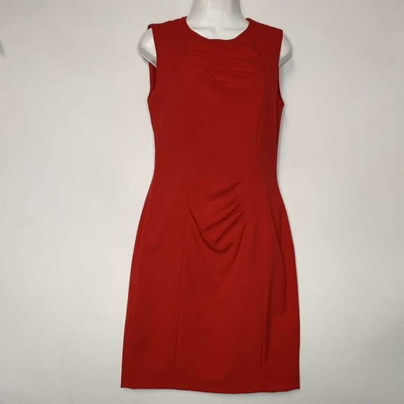 NWOT Calvin Klein Sheath‎ Dress Size 4 Red Sleeveless Round Neck Lined Zip Up - Picture 1 of 10